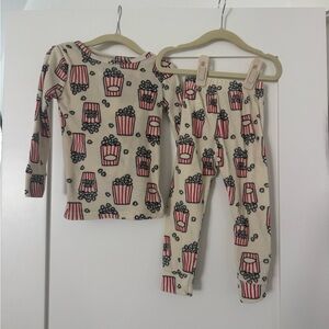 Toddler 2pc Popcorn
Snuggly Soft Pajama Set - Cat & Jack™ Cream 3T